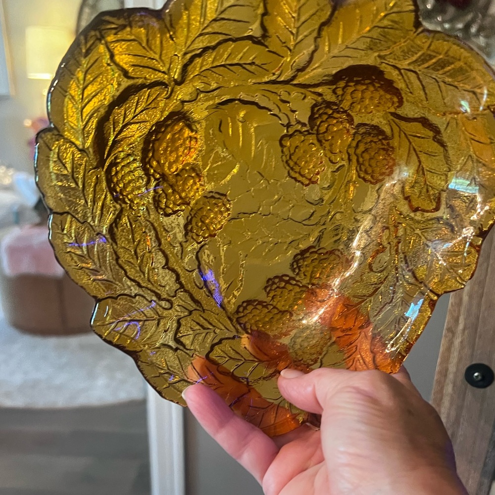 Vintage Fenton Blackberry Bramble Amber Carnival Glass Bowl 7” - Picture 7 of 9